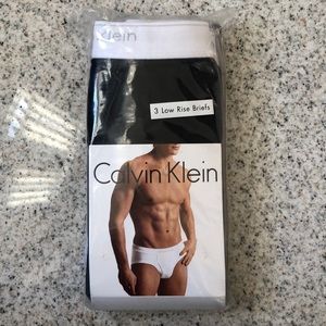 Calvin Klein 3 pack low rise briefs -Black